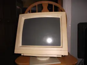7133D ACER Monitor Crt Gaming