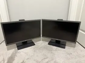 UM.WB6AA.001 ACER Dual Monitors Docking Station Set Up Laptop