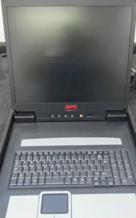 AP5719 APC Rack Lcd Console