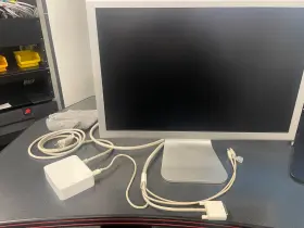 M9177LL-A APPLE Widescreen Cinema Display Lcd Monitor Box #2