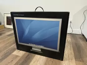 A1083 APPLE Cinema Lcd Monitor