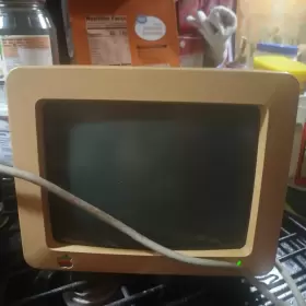 G090H APPLE Monitor Light
