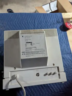 M0401 APPLE Crt Monitor