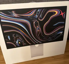 MYJF3LL APPLE Studio Display Retina Monitor Standard Glass