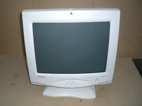 CO1022U COMPAQ Vga Crt Monitor