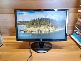 S1922 COMPAQ Lcd Monitor Screen Vga