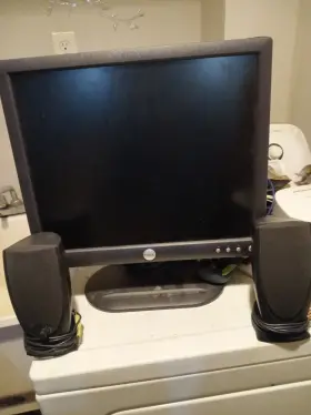 1504F DELL Monitor Screen Surround Sound Speakers Cables