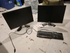 2208WFPB DELL Drive Monitors Great