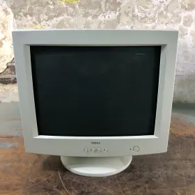 20240919 DELL Crt Vga Monitor Gaming #2