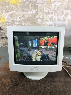 20240919 DELL Crt Vga Monitor Gaming
