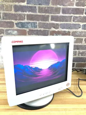 20250523 DELL Kg Compaq Crt Vga Monitor Gaming