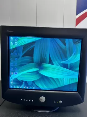 P1130 DELL Trinitron Crt Monitor Flat Screen Vga Gaming #2