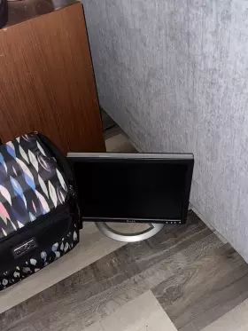 Y4299 DELL Lcd Monitor