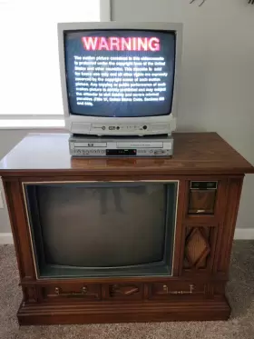 EWT19S3 EMERSON Crt Gaming Tv Television Fi #2