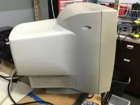 EN-710E ENVISION Crt Vga Monitor #3