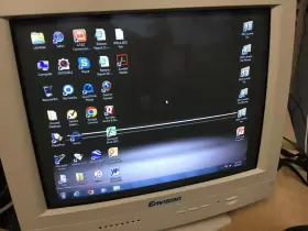 EN-710E ENVISION Crt Vga Monitor