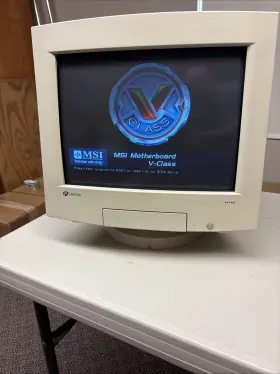 E7006 GATEWAY Vga Crt Gaming Monitor