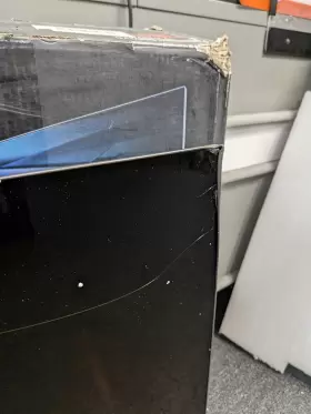 FO48U GIGABYTE Aorus Oled Cracked Screen #2