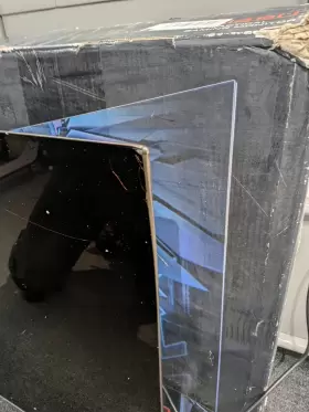 FO48U GIGABYTE Aorus Oled Cracked Screen #3