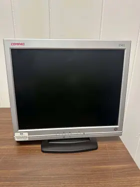 1501 HP Compaq Vga Monitor