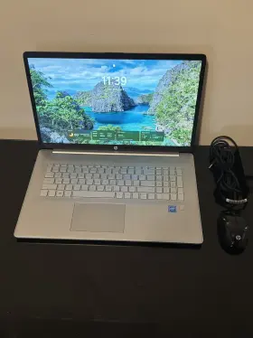 1Q4V3GC4 HP Monitors Projectors #2