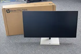 732XK HP Pro Uhd Thunderbolt Monitor