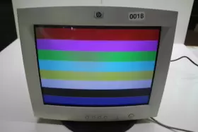 D8904 HP Pavilion Crt Gaming Monitor D8904 HP Pavilion Crt Gaming Monitor
