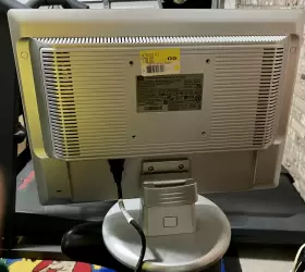 HPW17E HP Hewlett Packard Lcd Flat Display Monitor Speakers