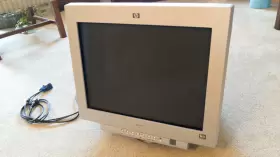 P1230 HP Carbon Crt Monitor Dot Pitch Vga