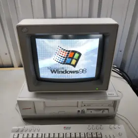 8512-001 IBM Viewable Vga Crt Gaming Monitor