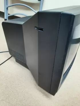 IS-CM100751 INSIGNIA Gaming Vga Crt Monitor #3