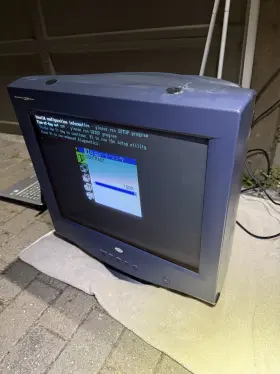 ELECTRON22BLUE LACIE Electron Crt Monitor Diamondtron Display
