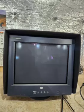 NSH1157STTUW LACIE Electron Monitor Hood
