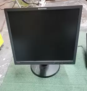 45J6708 LENOVO Thinkvision Lcd Monitor Vga Dvi Rotate