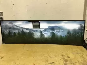63DBRAR1US LENOVO Thinkvision Ultra Monitor Cracked Screen