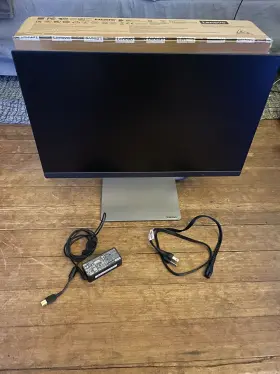 F19238FL0 LENOVO Flat Panel Monitor