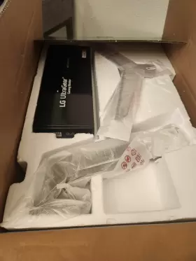 27GQ40W-B LG Ultragear Fhd Gaming Monitor Screen #2