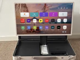 27LX5QKNASKU LG Stand Me Go Smart Webos Touchscreen Calming
