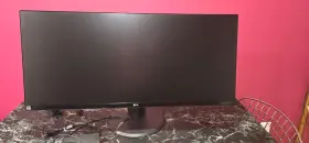 34UM56-P LG Monitor
