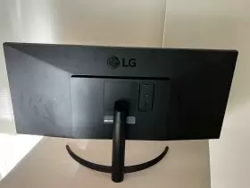 34WQ500-B LG Widescreen Lcd Monitor #2