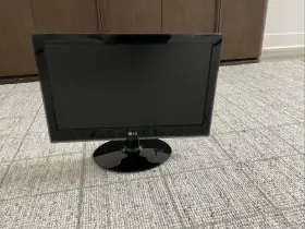 719192186743 LG Lcd Monitor