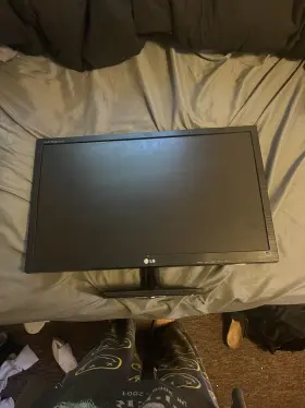 E2742 LG Flatron Gaming Monitor
