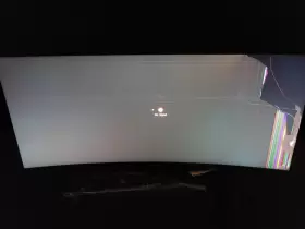38WR85QC-W LG ELECTRONICS Curved Ips Monitor Screen Cracked