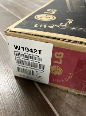 W1942T LG Flatron Lcd Monitor Box #2