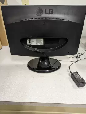 W1943SE LG Flatron Led Backlit Vga Monitor Stand #2