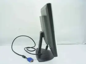 LT773S MAG INNOVISION Flat Screen Monitor Scratches #2