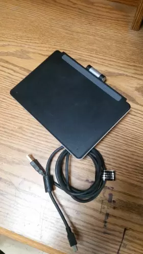 UM-760 MIMO Mini Usb Monitor Design
