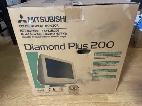 DPLUS200 MITSUBISHI Diamond Crt Monitor
