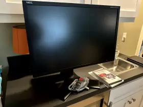 805736018011 NEC Multisync Monitor Box