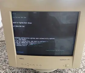JC-1537VMA NEC Multisync Monitor Power Up